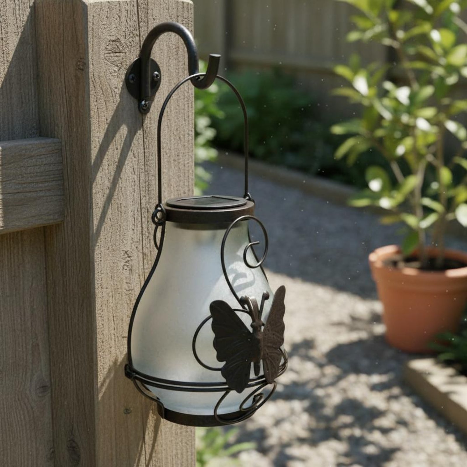Lanterna solare a forma di far - Outdoor Lighting Battery recensione e prezzo