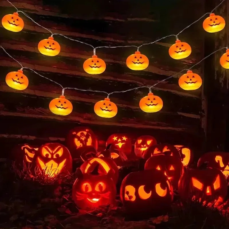 Luci a stringa di Halloween a  - Outdoor Lighting Battery recensione e prezzo